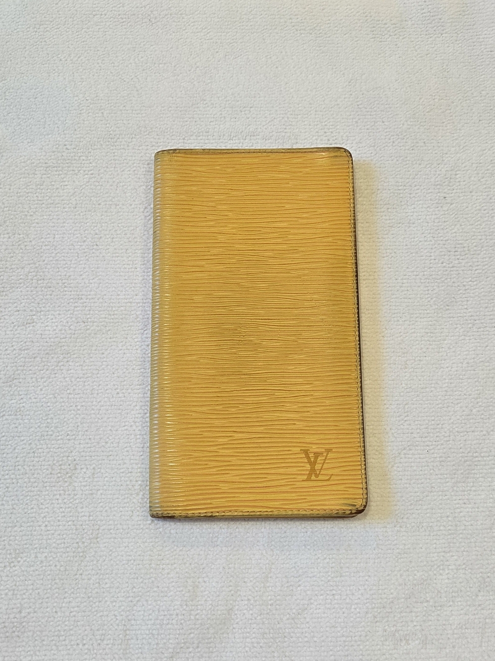 Louis Vuitton Authentic Yellow Epi Leather Long Card Holder